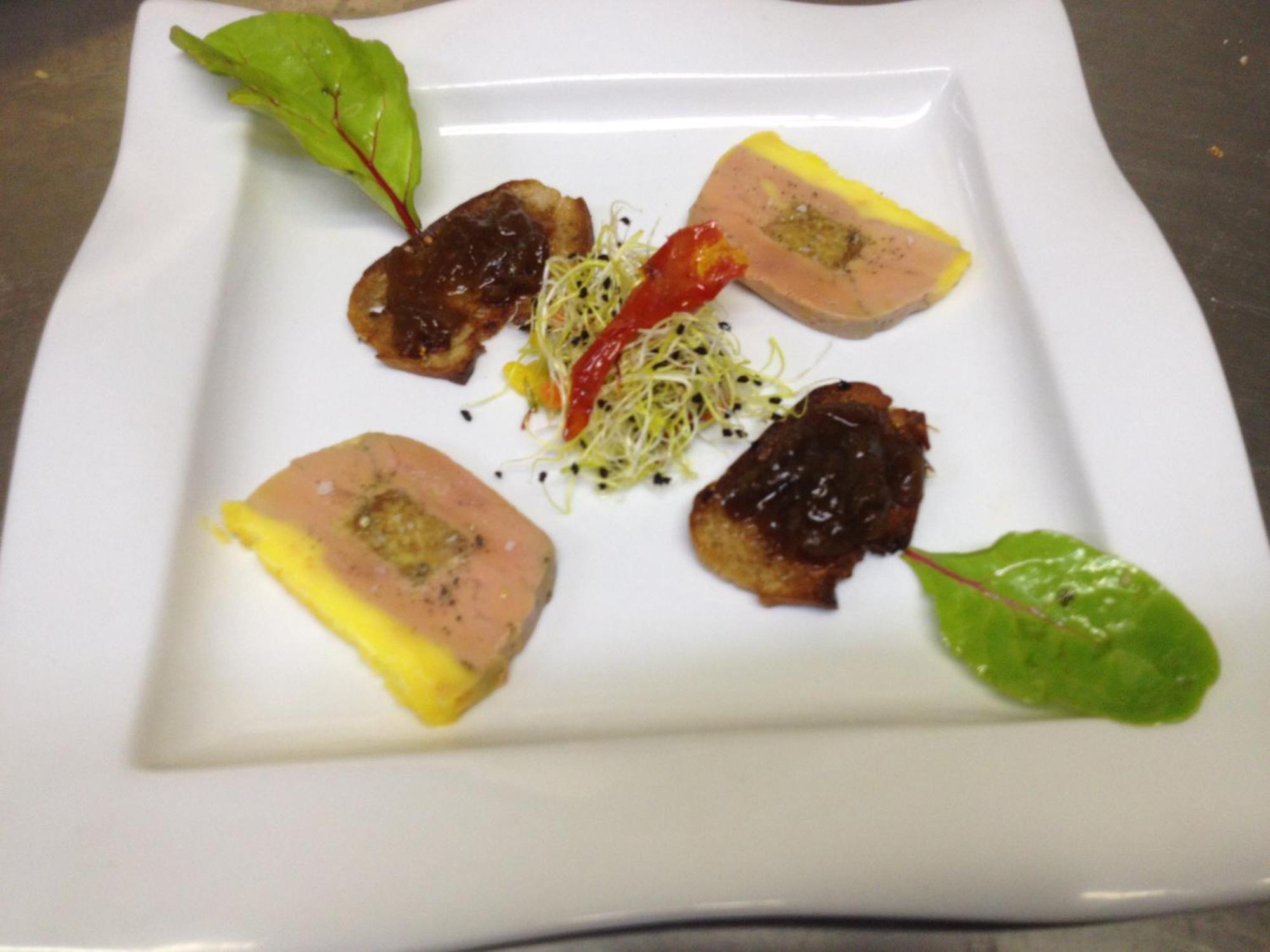 Hotel Restaurant Le Pain De Sucre Monistrol-d'Allier Екстер'єр фото